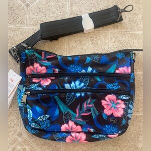 Lug Freestyle Slider in Resort Black NWT